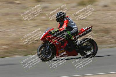 media/Apr-20-2025-AHRMA (Sun) [[393a79c373]]/Race/Group 3/Turn 4b/